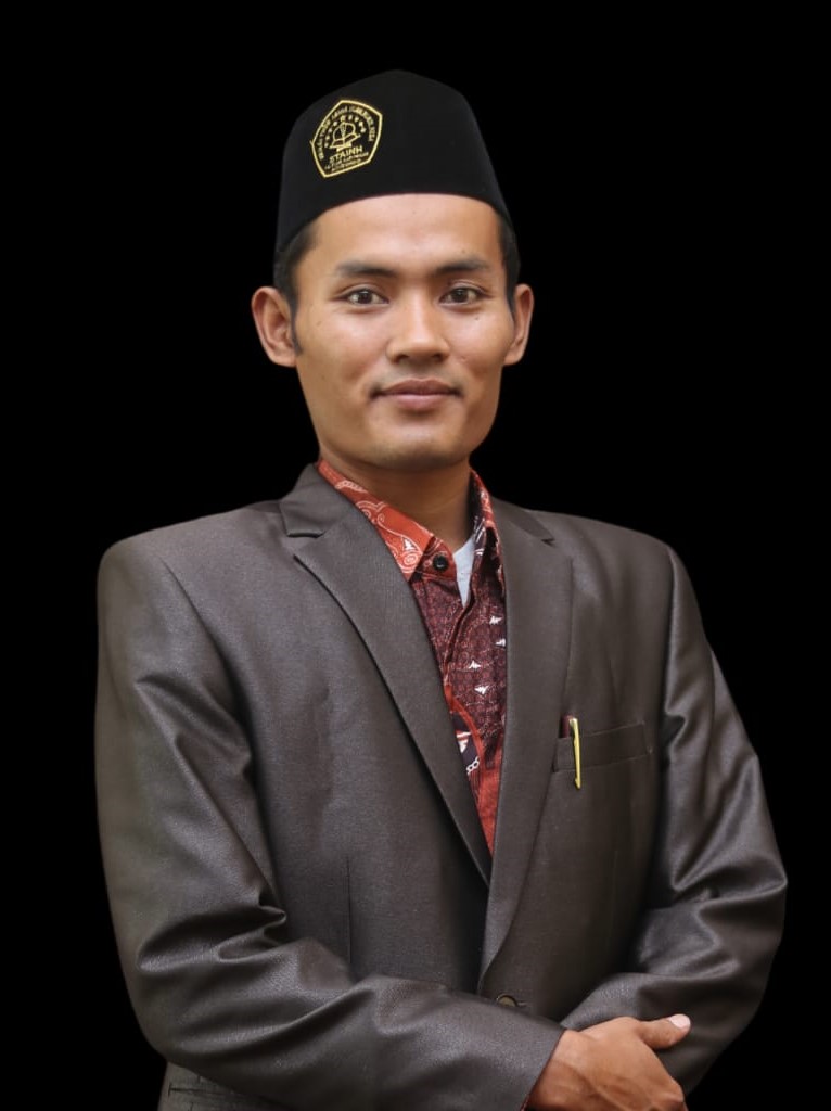 Husain, S.Kom